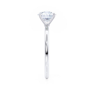 Bague de fiançailles solitaire en moissanite de forme ovale de 1,50 ct