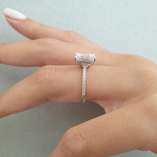 Bague de fiançailles avec halo caché en moissanite en forme d'émeraude de 1,60 ct