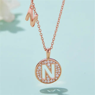 Collar de diamantes de moissanita con la letra "N" para mujer