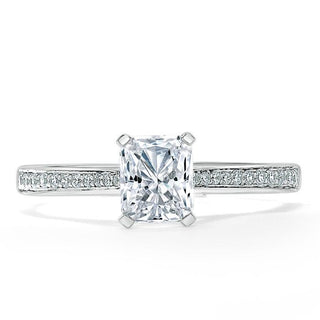 Bague de fiançailles solitaire en moissanite de 0,75 ct aux formes radieuses