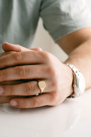 Anillo de boda con sello rectangular para hombre 