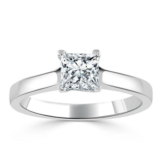 Anillo de compromiso solitario de moissanita de talla princesa de 1,0 ct