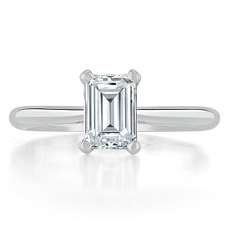 Bague de fiançailles solitaire en moissanite taille émeraude de 1,0 ct