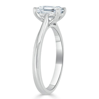 Bague de fiançailles solitaire en moissanite taille émeraude de 1,0 ct