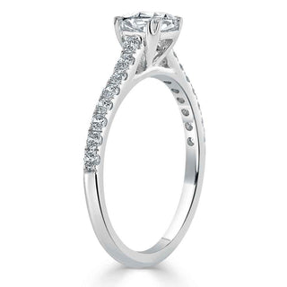 Bague de fiançailles solitaire en moissanite taille coussin de 0,75 ct avec sertissage pavé