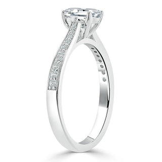 Bague de fiançailles solitaire en moissanite en forme d'émeraude de 1,0 ct