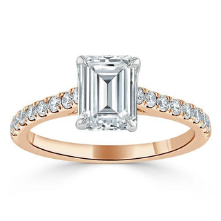 Bague de fiançailles solitaire en moissanite de forme émeraude de 1,50 ct