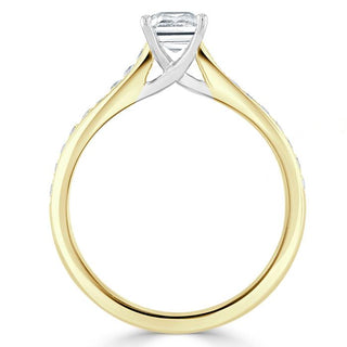 Bague de fiançailles solitaire en moissanite taille émeraude de 0,75 ct