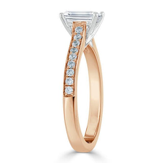 Bague de fiançailles solitaire en moissanite taille émeraude de 0,75 ct