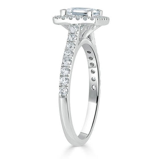 Bague de fiançailles en moissanite taille princesse 1,0 ct sertie d'un halo pavé