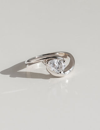 0.75-1.50 CT Pear Cut CVD Diamond Solitaire Engagement Ring