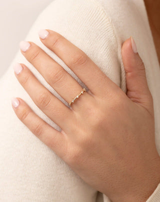 Alianza de boda de moissanita con diamante en talla baguette de 0,11 ct