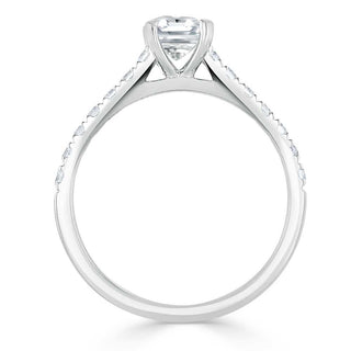 Bague de fiançailles à serti pavé et solitaire taille radiant de 0,75 ct