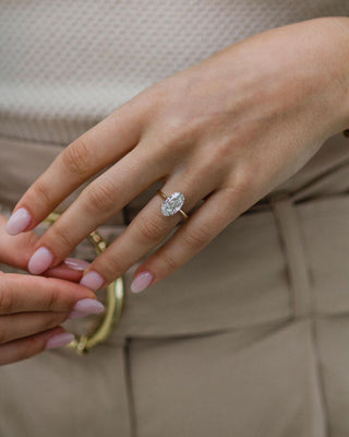 Bague de fiançailles avec solitaire ovale en moissanite de 1,85 ct