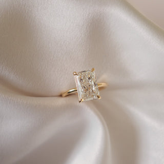 Bague de fiançailles de style solitaire en diamant CVD de forme radiante de 2,0 à 4,0 carats