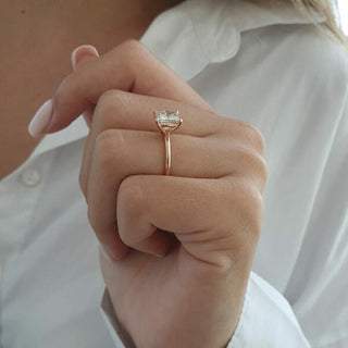 Anillo de compromiso solitario de moissanita en forma de princesa de 2,08 quilates