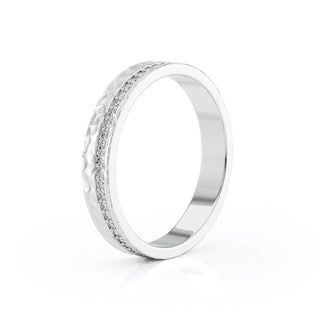 Alliance de mariage martelée en diamant pour homme avec moissanite à coupe ronde 