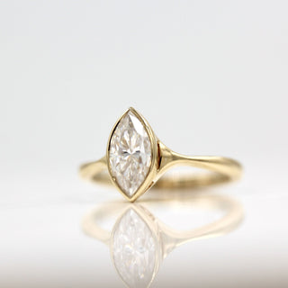 Bague de fiançailles avec diamant solitaire taille marquise de 1 ct et moissanite