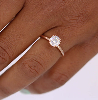 Bague de fiançailles solitaire en moissanite à taille ronde de 1,0 ct