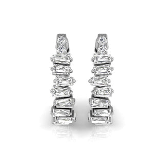 Boucles d'oreilles en forme de cercle avec diamants baguettes et moissanite pour elle