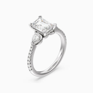 Bague de fiançailles à trois pierres en moissanite et diamant taille émeraude de 1,0 ct 