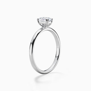 Bague de fiançailles solitaire en moissanite taille émeraude de 1,0 ct 