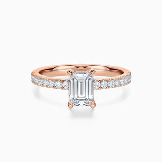 Bague de fiançailles en moissanite pavée de diamants taille émeraude de 1,0 ct 