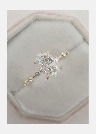 Bague de fiançailles en diamants Moissanite taille ovale allongée de 1,50 ct à 2,50 ct