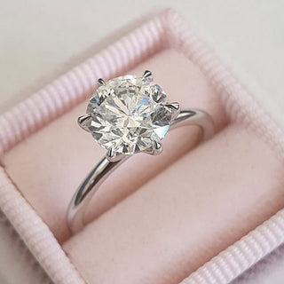 Bague de fiançailles solitaire en or blanc 14 carats avec diamant rond en moissanite de 1,50 ct pour femme 