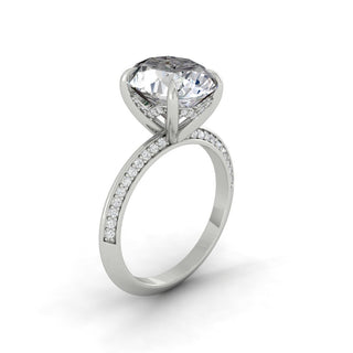 Bague de fiançailles en moissanite à halo caché de taille ovale de 5,18 ct