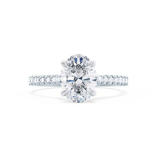 Bague de fiançailles style pavé avec solitaire en moissanite de forme ovale de 3,0 ct