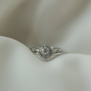 0.22 CT Round Cut Halo Moissanite Bridal Ring Set