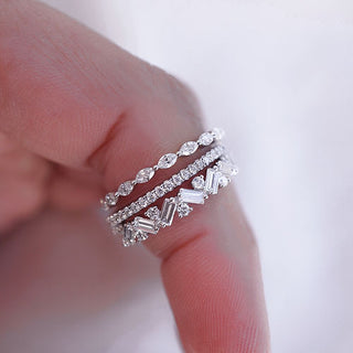 0.62 TCW Baguette & Round CVD Diamond Cluster Wedding Band