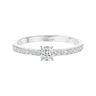 Bague de fiançailles avec pavé de moissanite de forme ronde de 0,25 ct