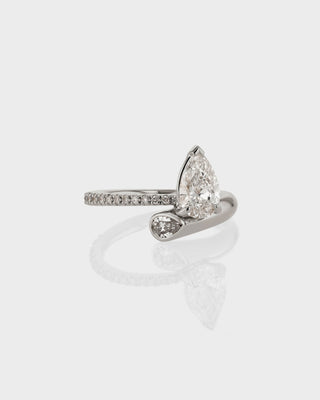 Bague de fiançailles unique avec diamant CVD en forme de poire de 1,0 à 3,0 ct