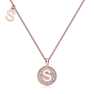 Collar de diamantes de moissanita con letra "S" para mujer