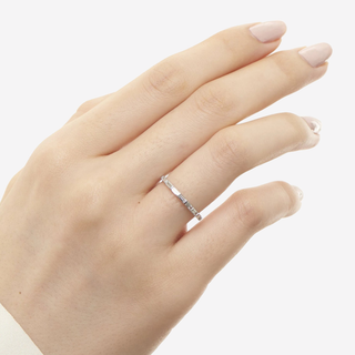 Alliance de mariage en moissanite avec diamants baguettes de 0,78 ct