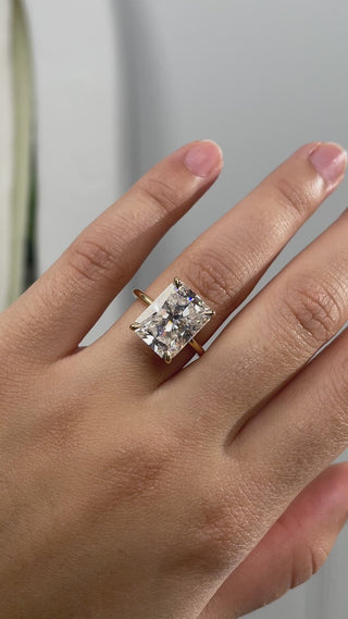 Bague de fiançailles avec halo caché en moissanite taille radiant de 7,50 ct