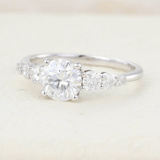 0.88 CT Round Shaped Moissanite Seven Stone Engagement Ring