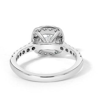 Bague de fiançailles halo en moissanite en forme de coussin de 1,50 ct