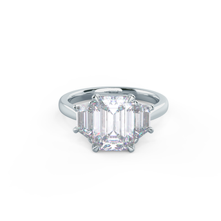 Bague de fiançailles en diamants à trois pierres en moissanite taille émeraude de 2,75 ct sertie de cathédrale pour femme