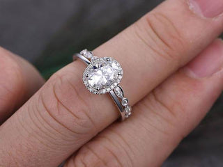 1.0 CT Oval Shaped Moissanite Halo Bridal Ring Set