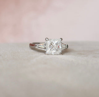 3.0 CT Princess Cut Three Stone Moissanite Engagement Ring