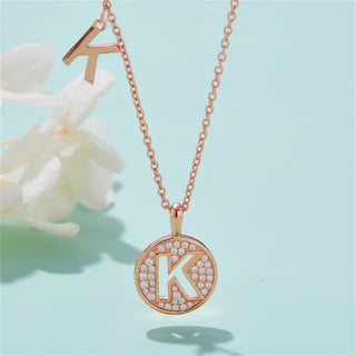 Collier avec diamants et moissanite en forme de lettre « K » pour femme