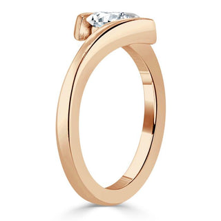 Bague de fiançailles en moissanite à taille ovale et solitaire de 0,75 ct