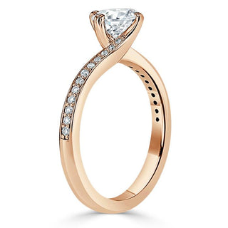 Bague de fiançailles solitaire à taille ronde et pavée de moissanite de 0,75 ct