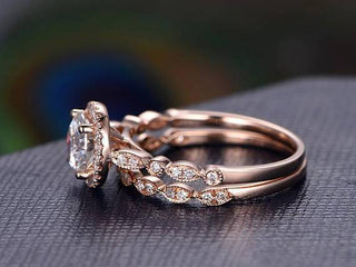 Ensemble de bagues de mariage en moissanite ronde avec halo pavé de 0,75 ct