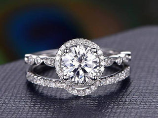 1.5 CT Round Shaped Moissanite Halo Bridal Ring Set