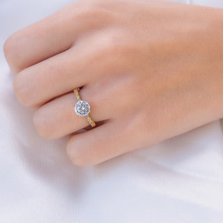 Bague de fiançailles solitaire en diamant et moissanite ronde de 1,50 ct