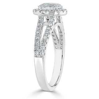 Bague de fiançailles en moissanite à taille ovale de 0,94 ct avec monture à tige fendue et halo